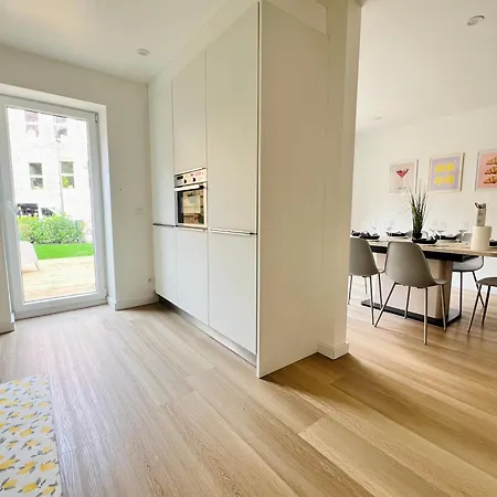 Duplex 3 - Jardin - Terrasse - Parking Au Pied Du Duplex Lägenhet Liège