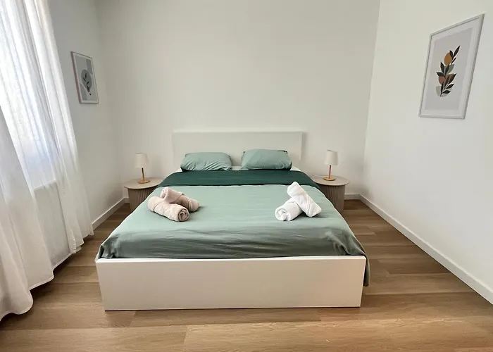 Duplex 3 - Jardin - Terrasse - Parking Au Pied Du Duplex * Lieja